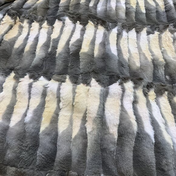 Fendi Reversible Coat - Cashmere , Squirrel neck fur , w/Ostrich Feather Scarf. - Picture 12 of 14